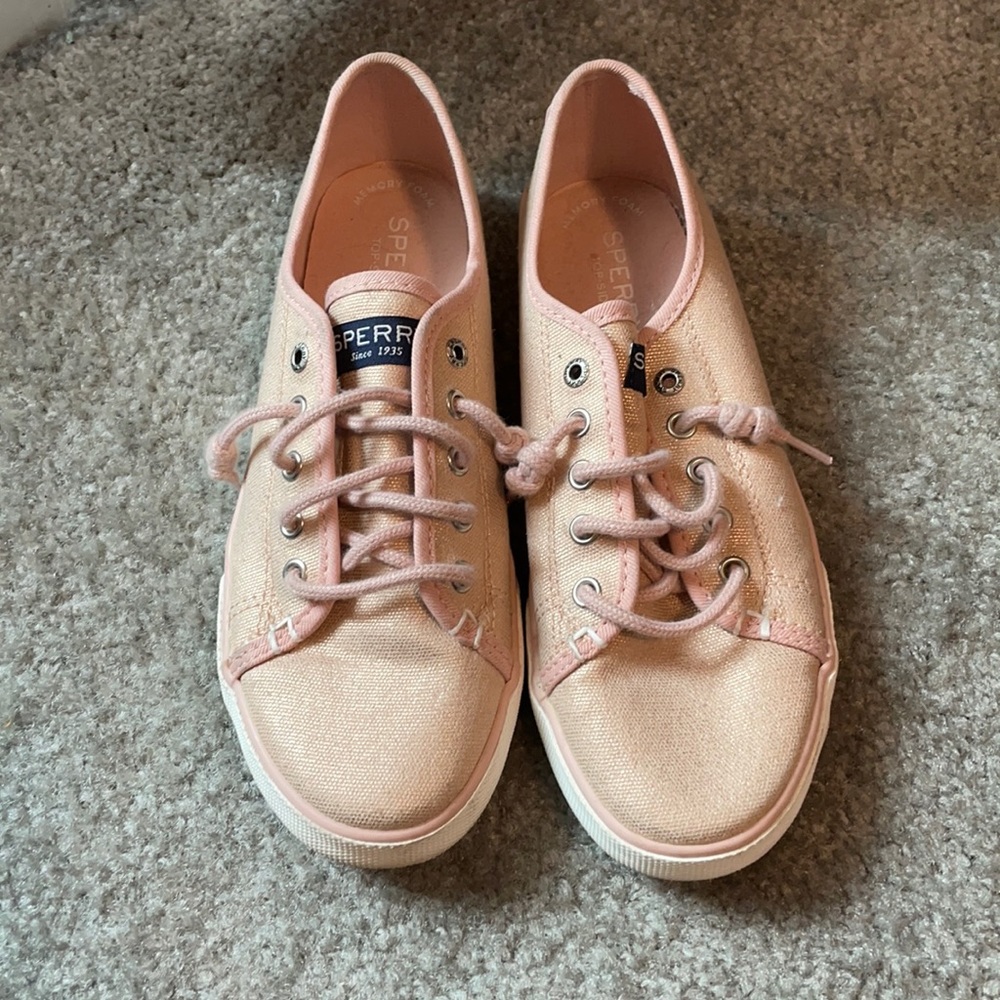 Sperry Topsider slip on tennis shoes